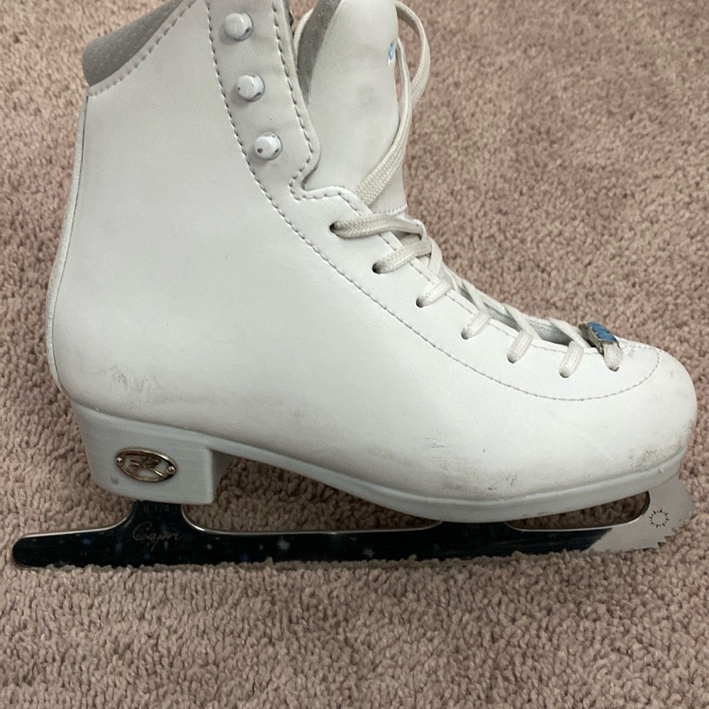 Riedell Topaz Girls Figure Skates Size J2 - Picture 6 of 15